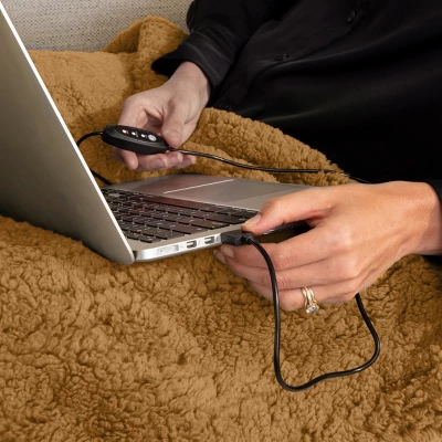 Heated Blanket 2-Pack - USB-Powered Fleece Throw Blankets For Travel, Home, Office, Or Camping - Winter Car Accessories By Stalwart (Brown) 10 Heated Blanket 2-Pack - USB-Powered Fleece Throw Blankets For Travel, Home, Office, Or Camping - Winter Car Accessories By Stalwart (Brown) - Image 8