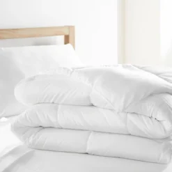 Beckham Hotel Collection Goose Down Alternative Lightweight Comforter 1600 Series 7 Beckham Hotel Collection Goose Down Alternative Lightweight Comforter 1600 Series -Cozy Bedding Home GUEST 36fd8dd0 aa2d 4515 8a41 118935433938