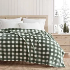 Martha Stewart 60"x70" Madison Gingham Throw Blanket Green -Cozy Bedding Home GUEST 39ab927f 6306 42de 925f 6a5ba38f4dd1