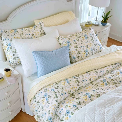 Meadow Floral 100% Cotton Duvet Cover & Sham Set White/Blue - Laura Ashley 5 Meadow Floral 100% Cotton Duvet Cover & Sham Set White/Blue - Laura Ashley - Image 3