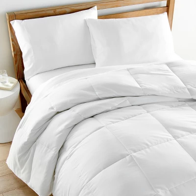Beckham Hotel Collection Goose Down Alternative Lightweight Comforter 1600 Series 3 Beckham Hotel Collection Goose Down Alternative Lightweight Comforter 1600 Series