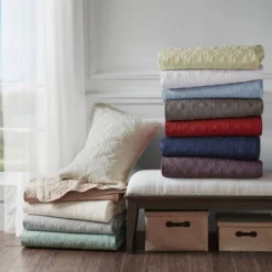 Vancouver Reversible Bedspread Set - Madison Park -Cozy Bedding Home GUEST ad8ba82d 77af 4d04 9ebd 1f5f75df8d5b