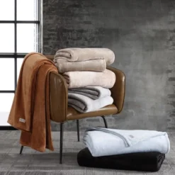 Kenneth Cole Reaction Plush Fleece Blanket (Solid-Black)-King -Cozy Bedding Home GUEST c871c59b 50e8 476d a2fb 48216f337170