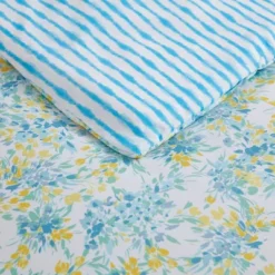 Happy Floral Microfiber Duvet Set Blue - Poppy & Fritz -Cozy Bedding Home GUEST c8cd147e d62c 4332 bfe6 9c29909b4c6a