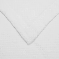 Geometric Rustic Traditional Raised Jacquard Matelasse Cotton Diamond Solitaire 3-Piece Bedspread Set By Blue Nile Mills