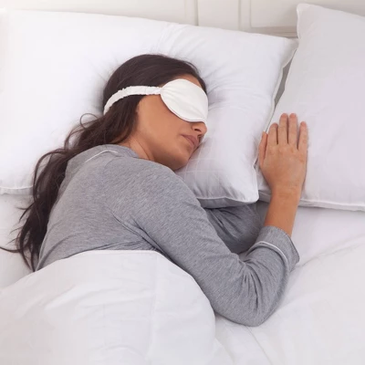 Candice Olson Down Alternative Pillow (2pk) - Firm 7 Candice Olson Down Alternative Pillow (2pk) - Firm - Image 5