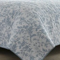 Blue Amberley Quilt Set - Laura Ashley® -Cozy Bedding Home GUEST fb5821b0 4cf9 4623 9849 08258a5556ab